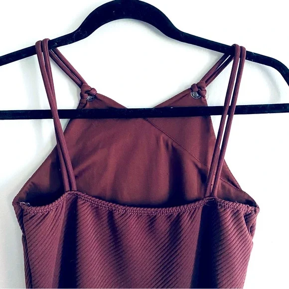 Charlotte Russe Women's Dark Purple Peplum Tank Top Shirt Size Medium - Picture 5 of 6